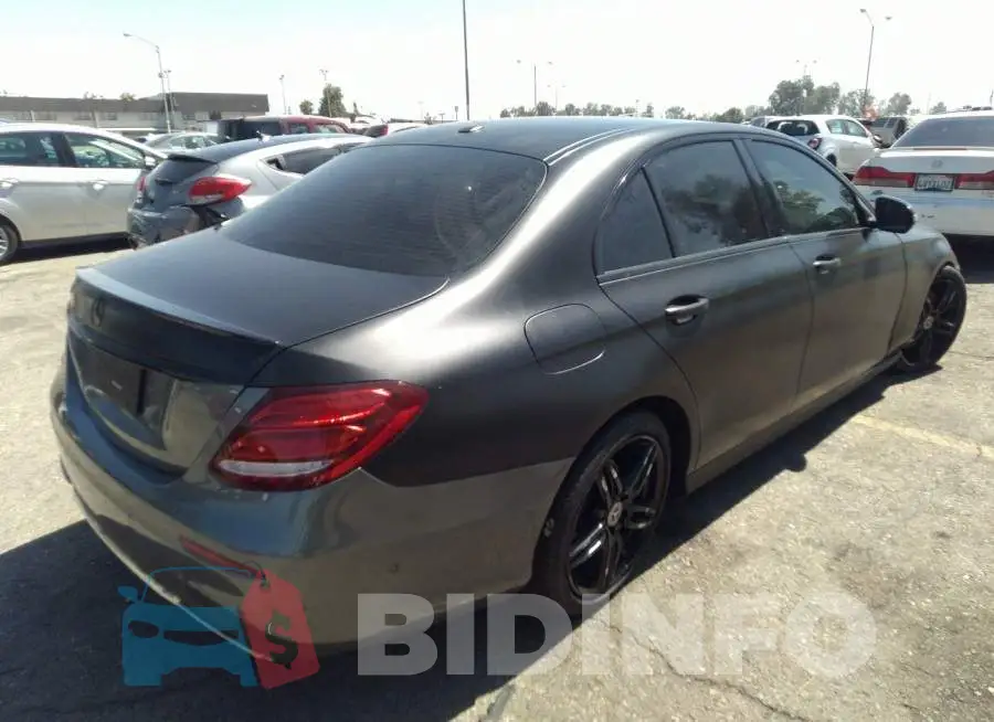 WDDZF4JB3HA292171 Photo# 4