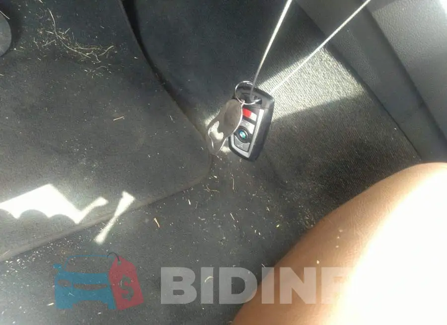 WBA8E9C5XGK644259 Photo# 11