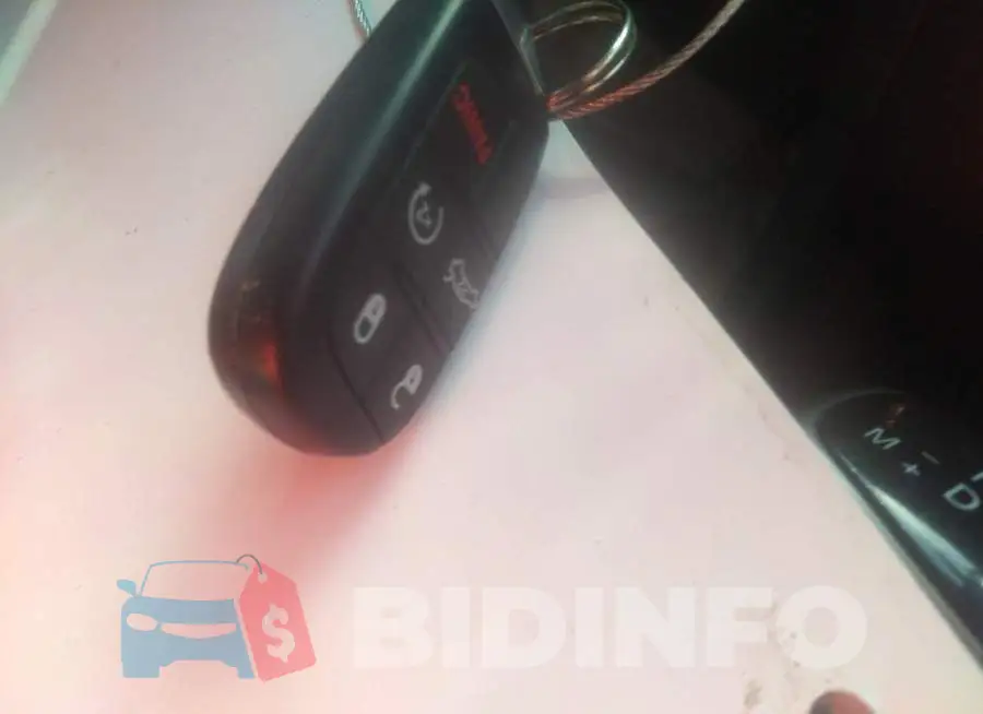 2C3CDXBG5KH711703 Photo# 11