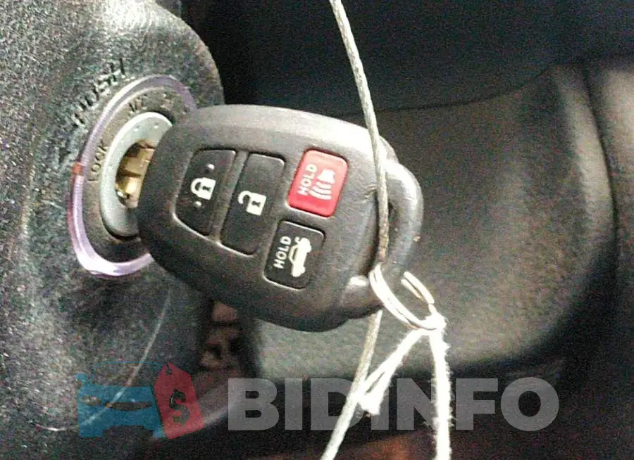 4T1BF1FK9FU970836 Photo# 11
