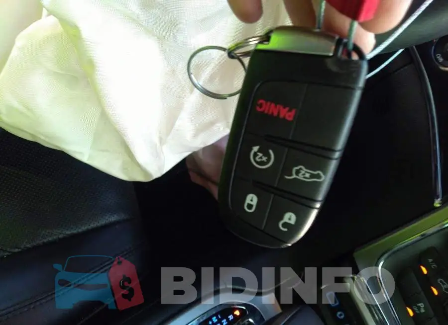 1C4RJECG8JC327529 Photo# 11