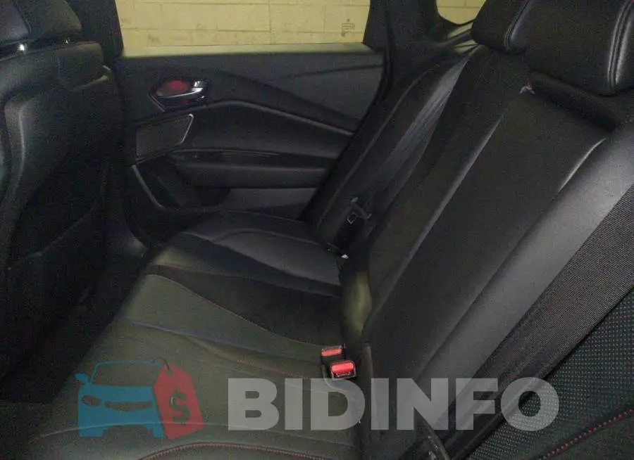 19UUB6F52MA001329 Photo# 8