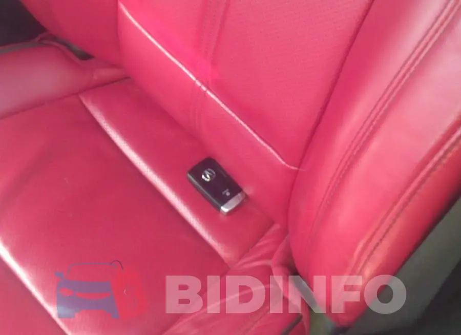 19UUB3F65JA006544 Photo# 11