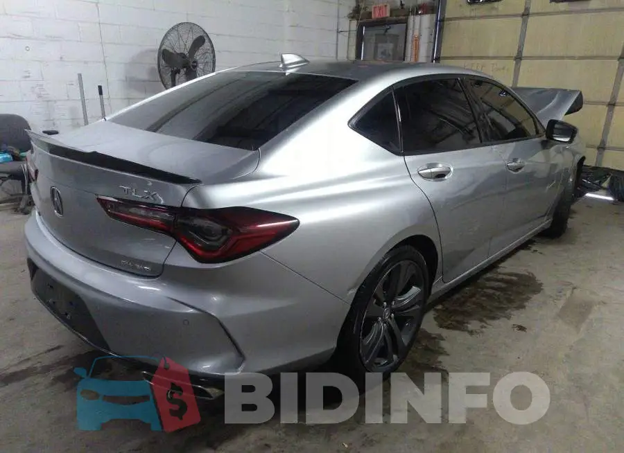 19UUB6F52MA001329 Photo# 4