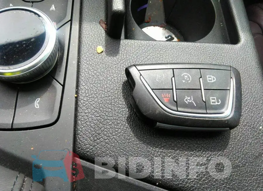 1G6KN5R68KU143002 Photo# 11