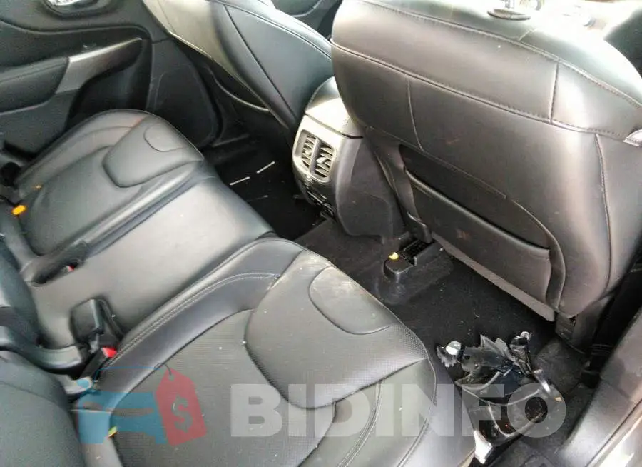 1C4PJMJNXKD488009 Photo# 8