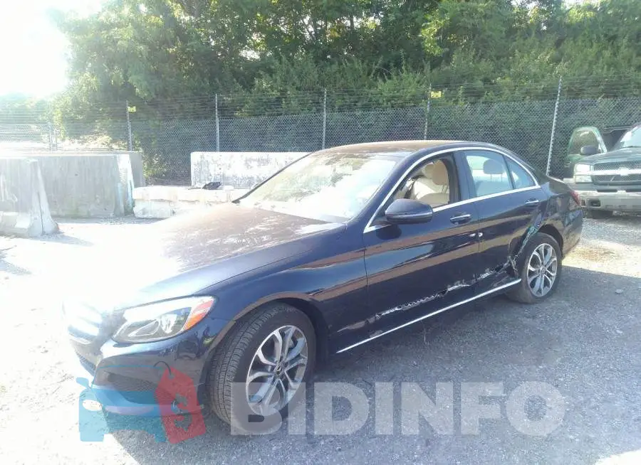 WDDWF4KB5HR296841 Photo# 2