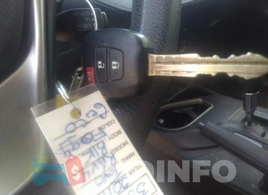 JTMZFREV8GJ100141 Photo# 11