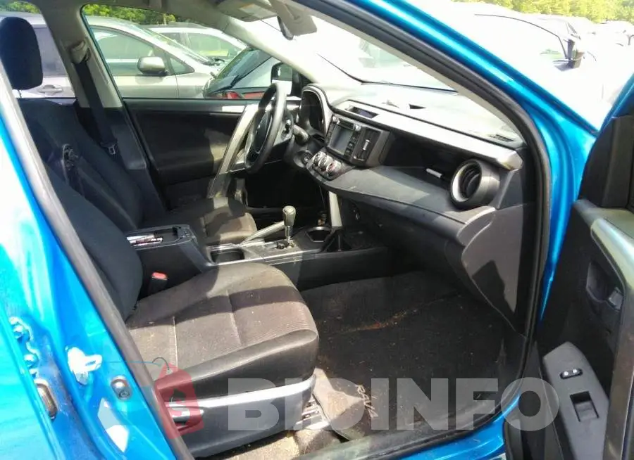 JTMZFREV8GJ100141 Photo# 5