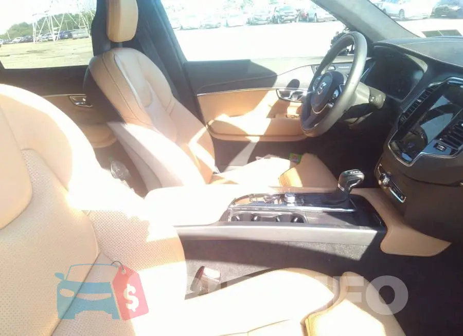 YV4A22PL3M1763704 Photo# 5