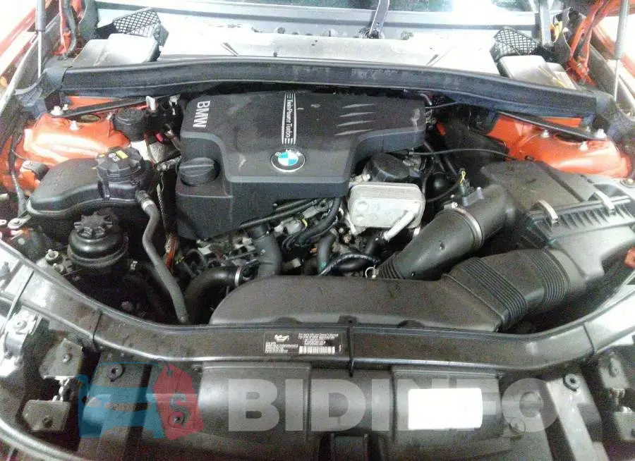 WBAVL1C59FVY25599 Photo# 10