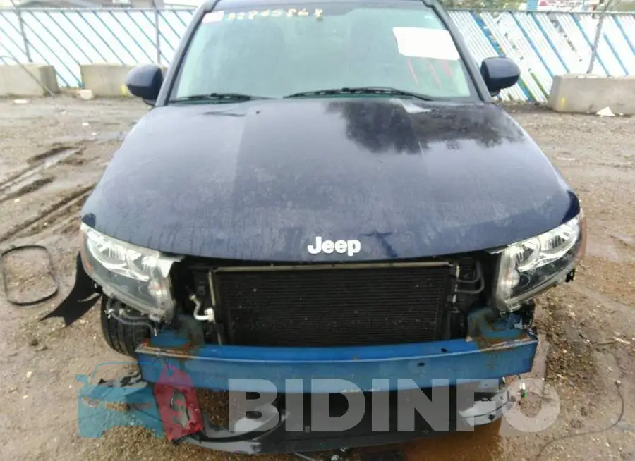 1C4NJDEB4HD128038 Photo# 6