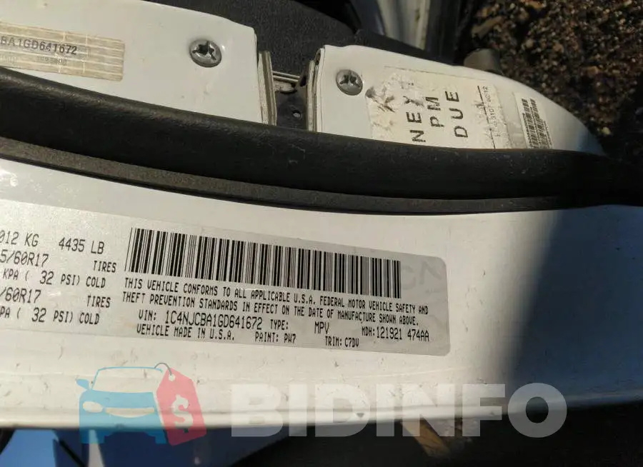 1C4NJCBA1GD641672 Photo# 9