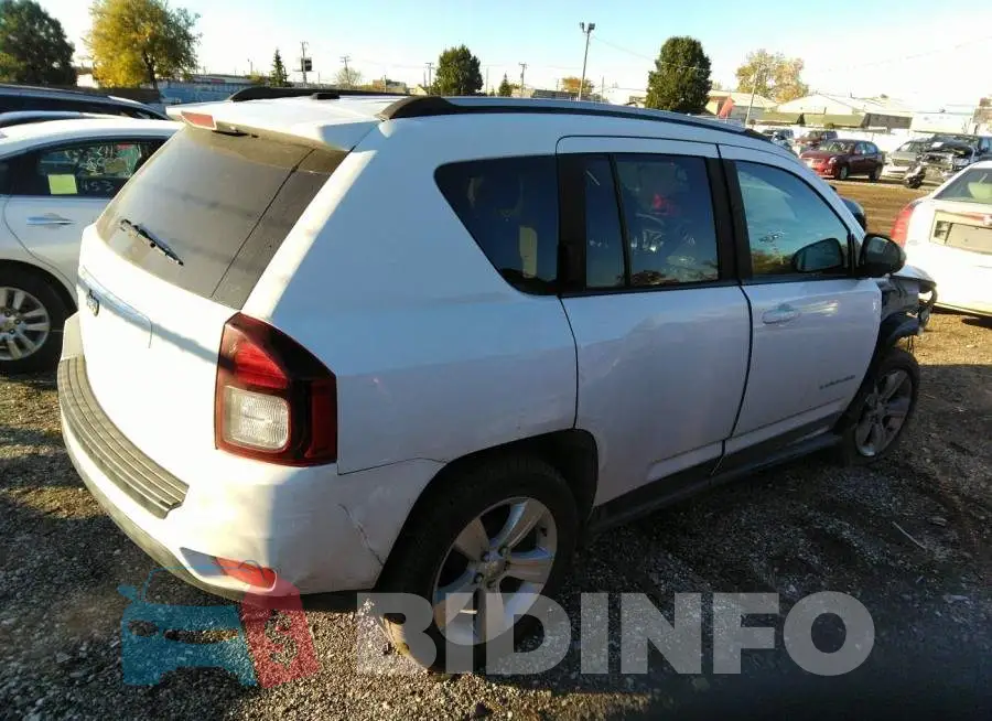 1C4NJCBA1GD641672 Photo# 4