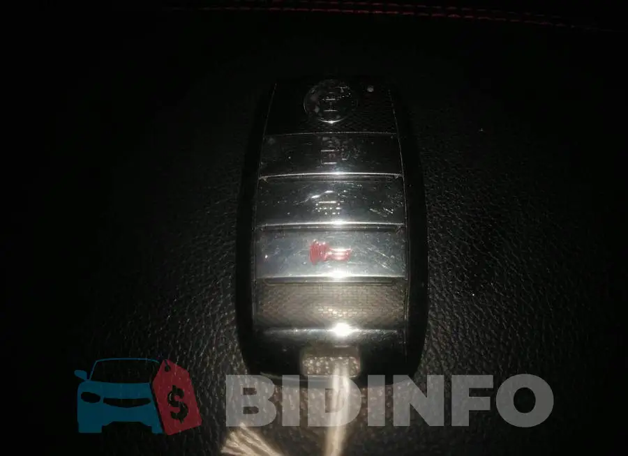 5XXGW4L29KG305483 Photo# 11