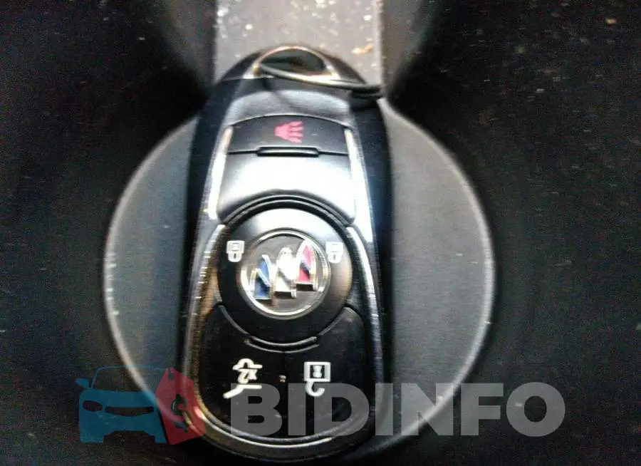 KL4MMDS25MB111305 Photo# 11