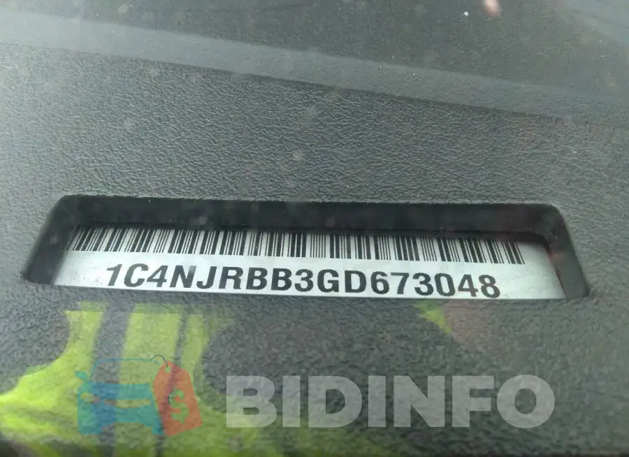 1C4NJRBB3GD673048 Photo# 9