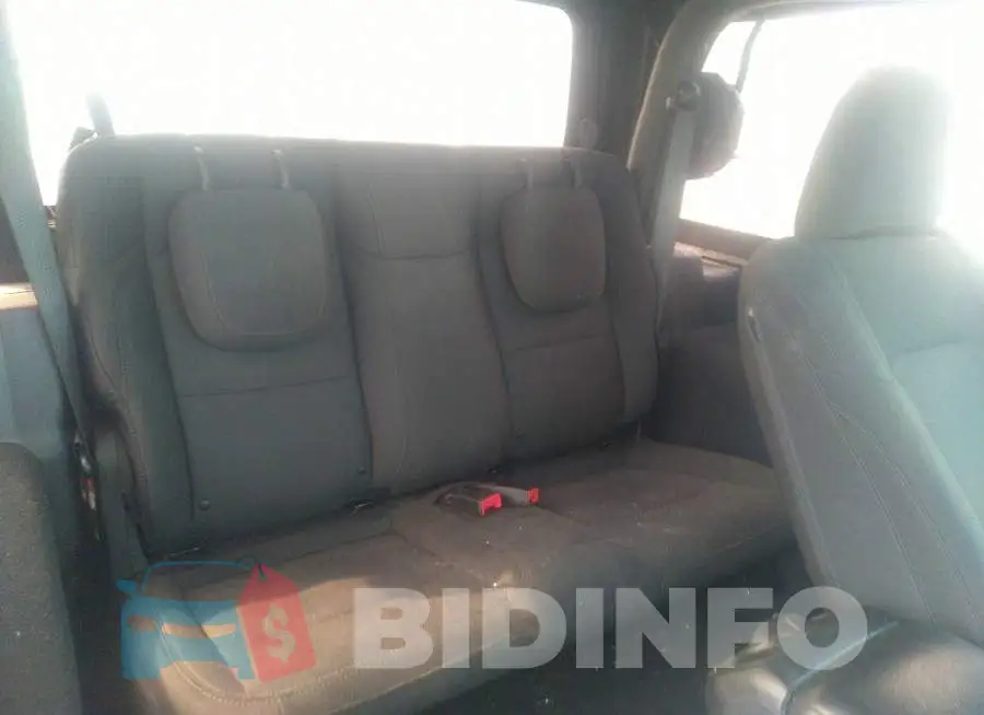 1C4GJXAN8JW221827 Photo# 8