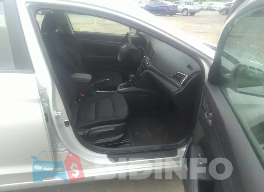KMHD84LF3HU249927 Photo# 5