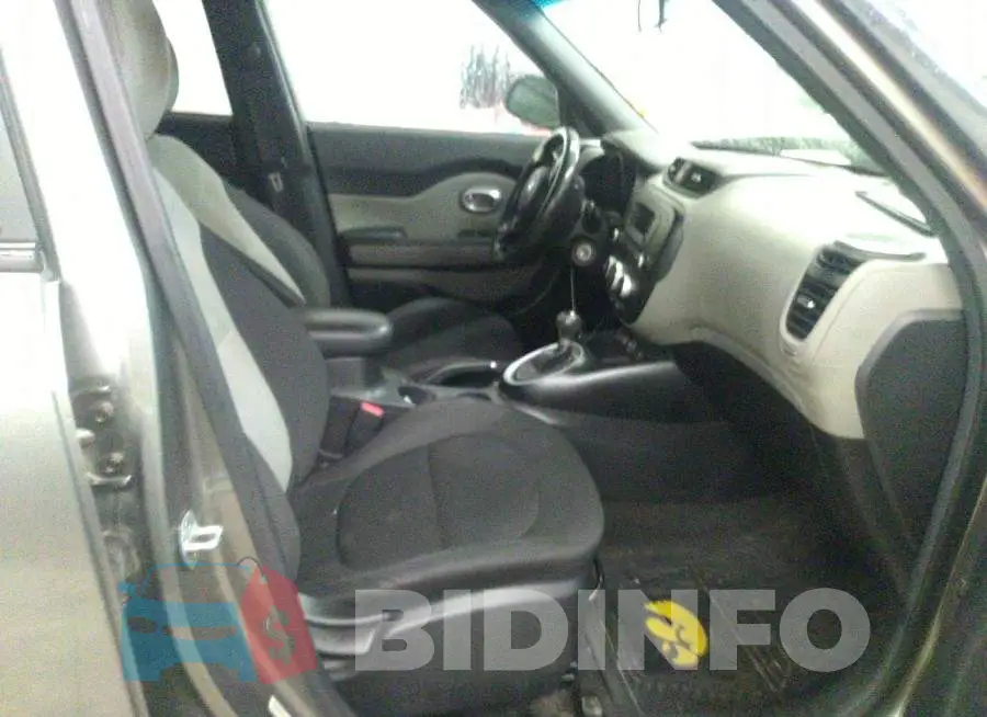 KNDJN2A22F7162343 Photo# 5