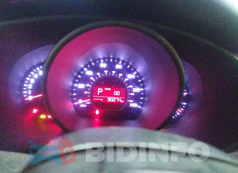 KNDJN2A22F7162343 Photo# 7
