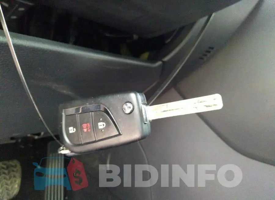 4T3MWRFV0NU058216 Photo# 11