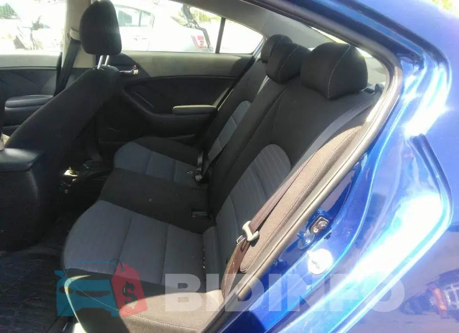 3KPFL4A71JE199105 Photo# 8