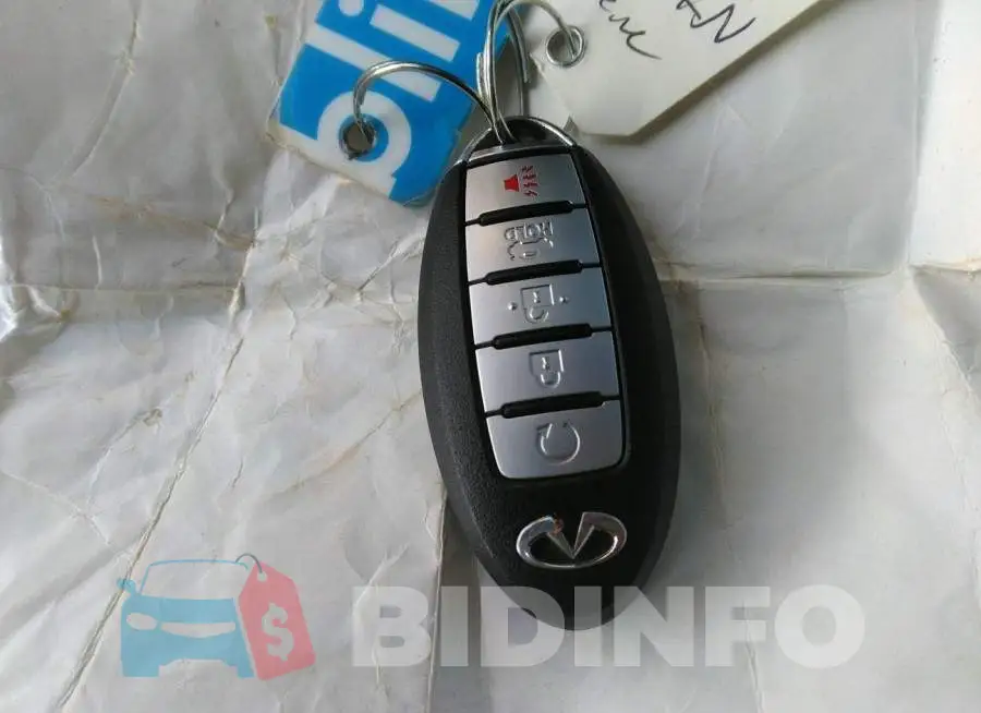 JN1EV7AR5HM832082 Photo# 11
