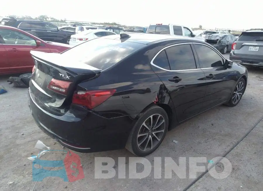 19UUB2F5XFA012445 Photo# 4