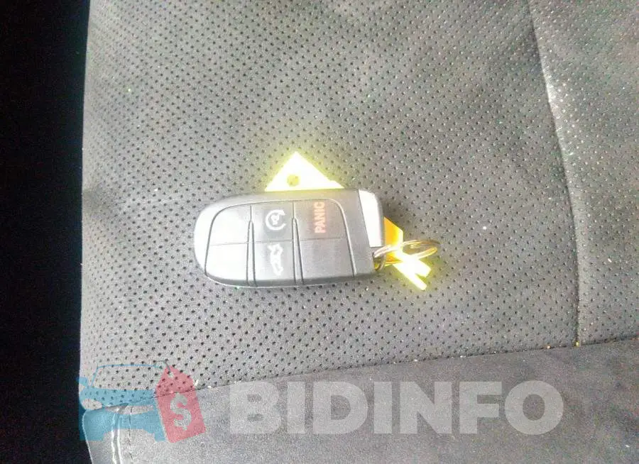 2C3CDXGJ1KH716336 Photo# 11