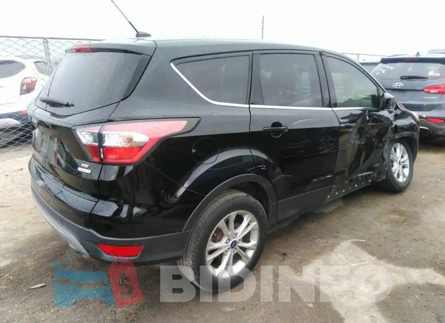 1FMCU0GD9HUA62622 Photo# 4