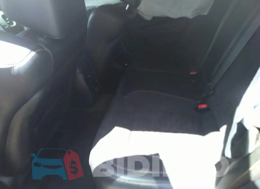 2C3CDXGJ7JH188655 Photo# 8
