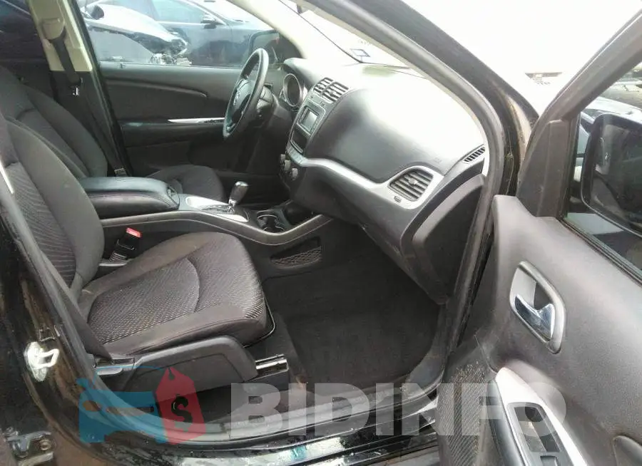 3C4PDCAB5GT240310 Photo# 5