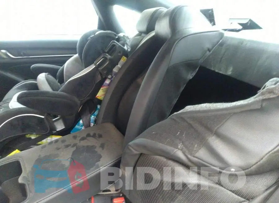 1HGCV1F32KA116188 Photo# 8