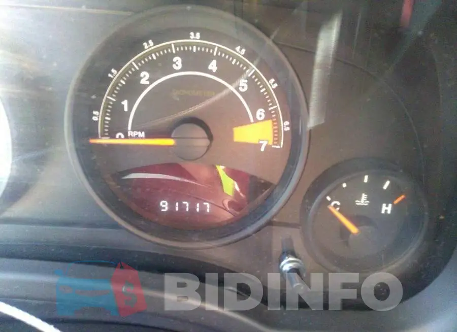 1C4NJPBB7GD576651 Photo# 7