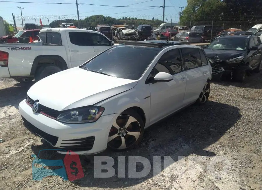 3VW5T7AU1FM057852 Photo# 2