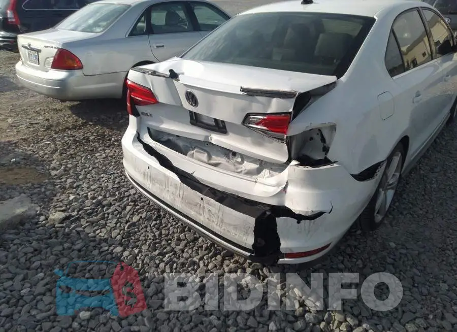 3VW5S7AJ7GM282349 Photo# 3