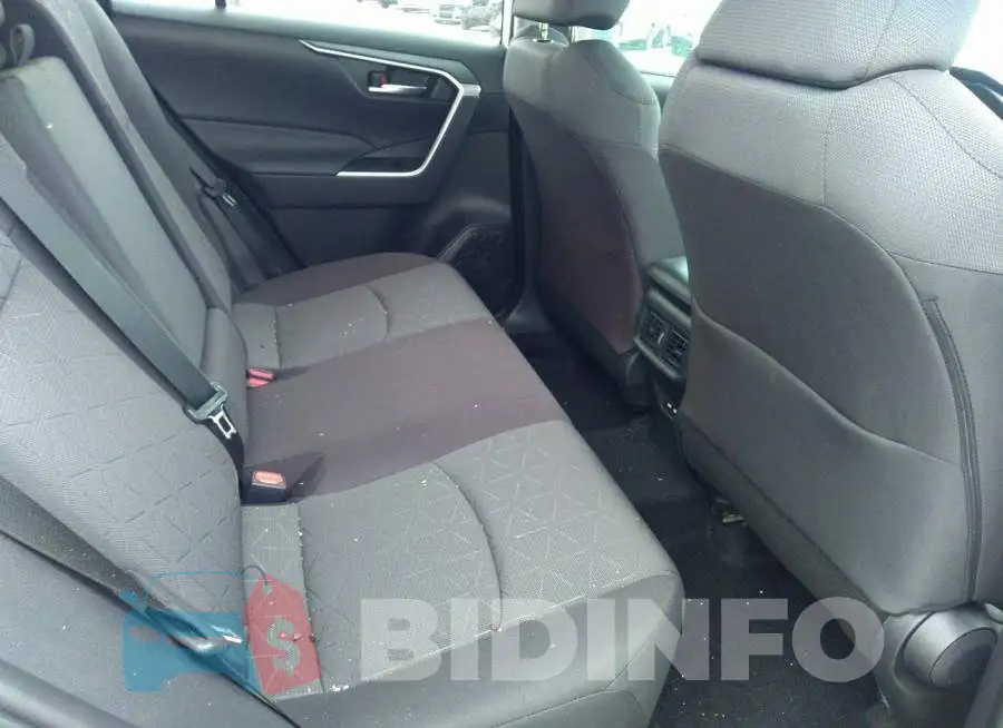 2T3W1RFV6MC158165 Photo# 8