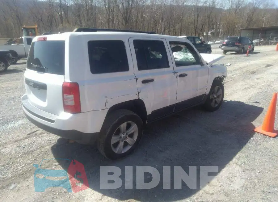 1C4NJRBB3HD179984 Photo# 4