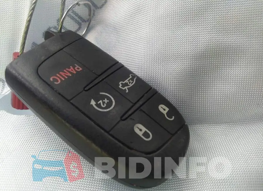 2C3CDXHG6FH815002 Photo# 11
