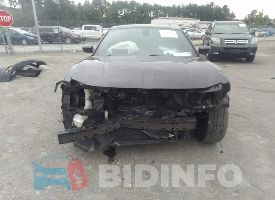 2C3CDXHG6FH815002 Photo# 6