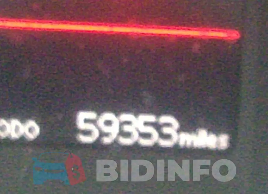 2T1BURHE6JC050152 Photo# 7