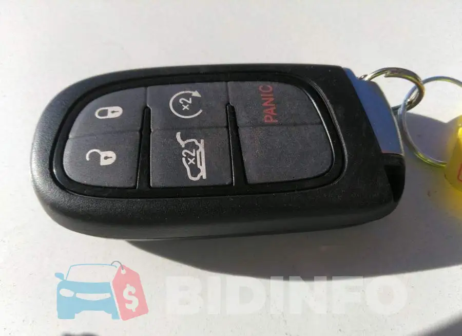 1C4PJMMX6MD158044 Photo# 11