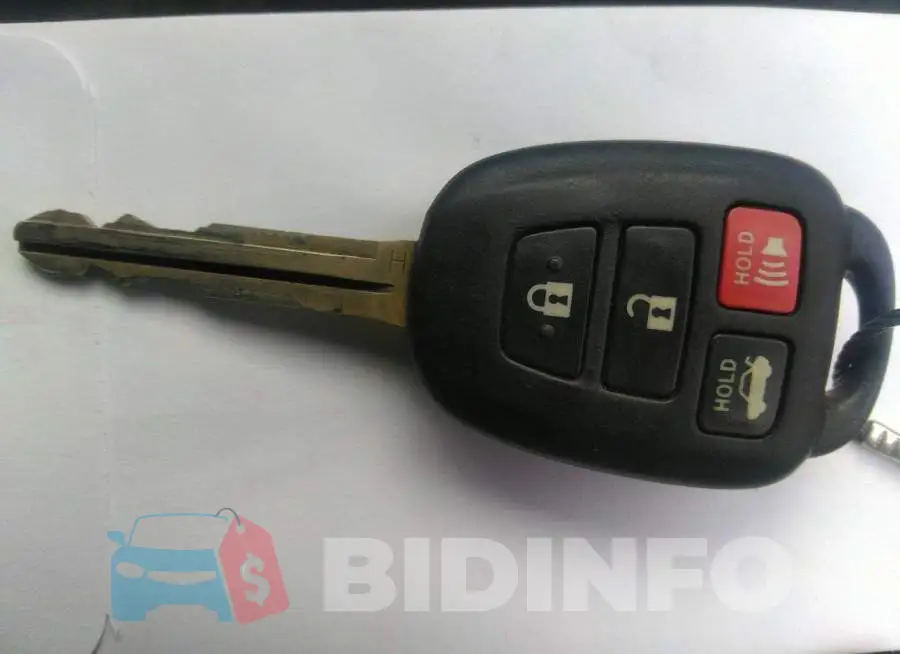 2T1BURHE6GC665101 Photo# 11