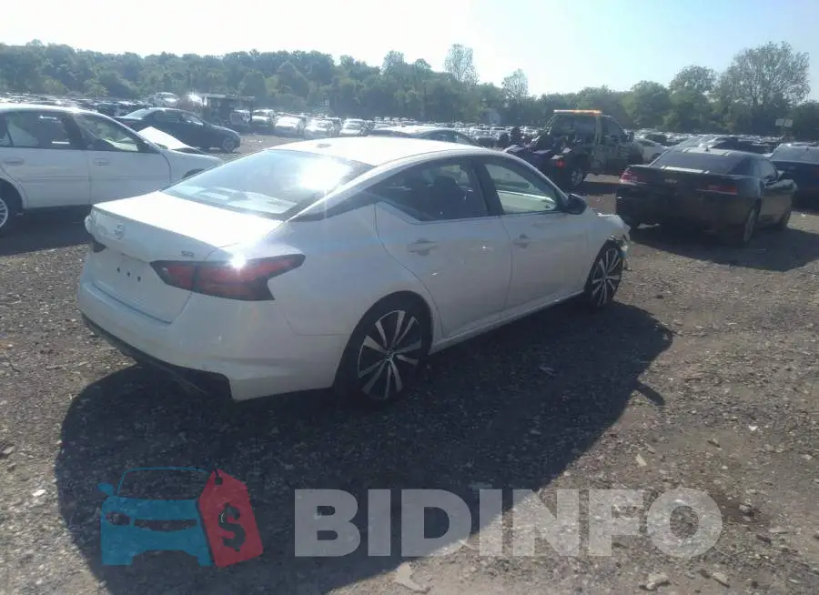 1N4BL4CV1LC169919 Photo# 4