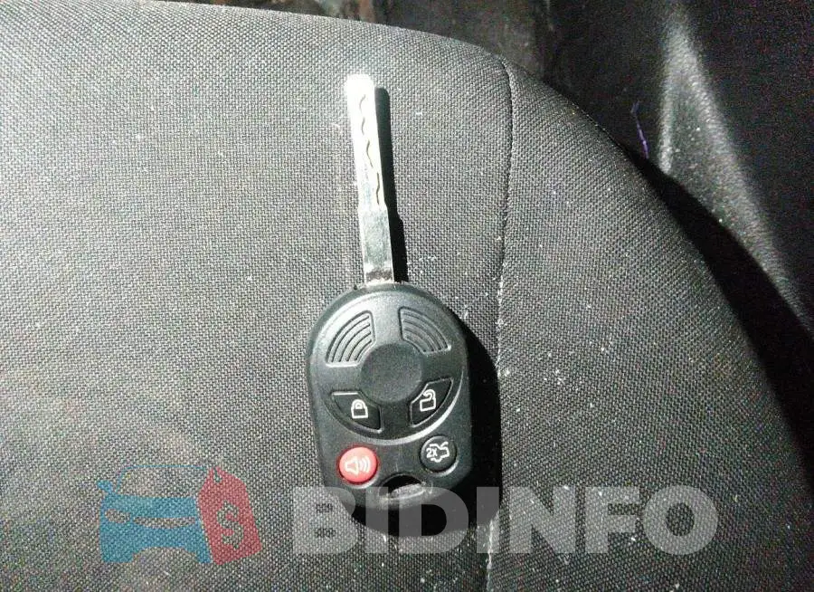 1FADP3K22JL267465 Photo# 11
