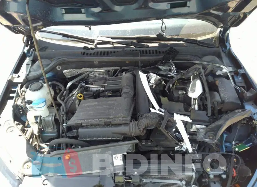 3VW2B7AJ3JM257233 Photo# 10