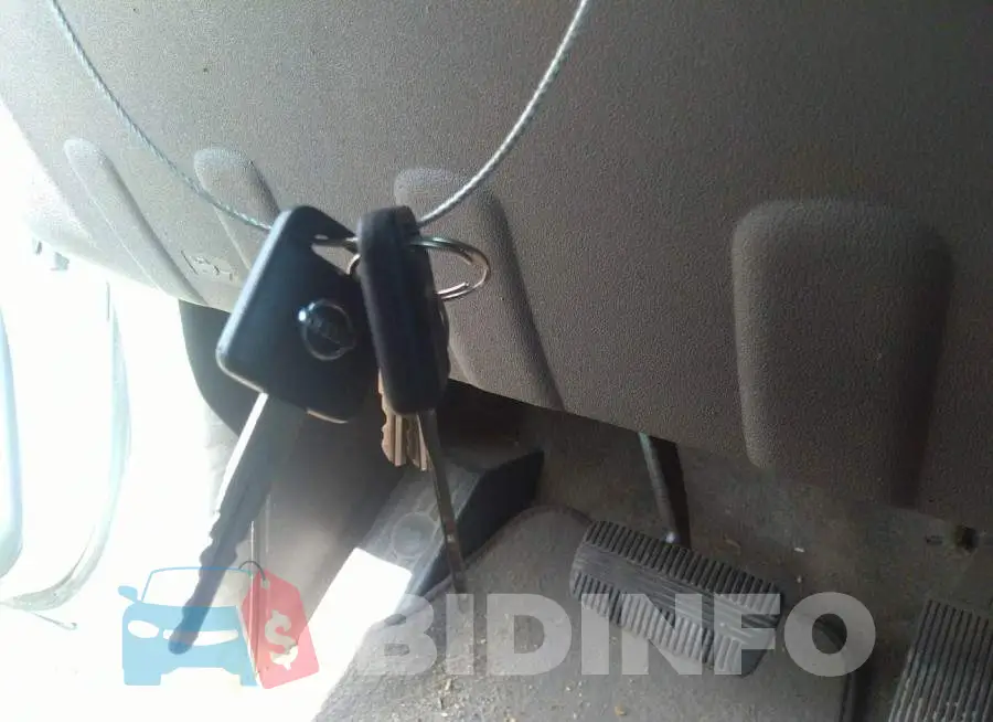 1N6BD0CT5JN752491 Photo# 11