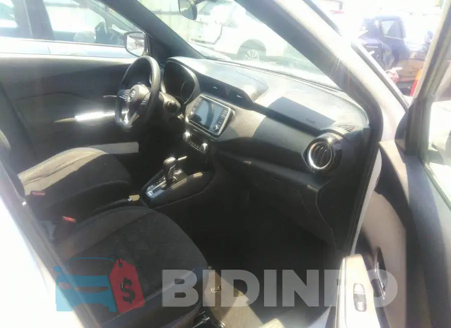 3N1CP5CU3JL529759 Photo# 5