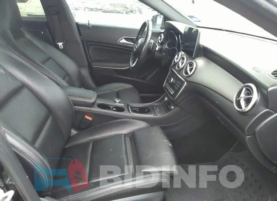 WDDSJ4EB9JN545616 Photo# 5